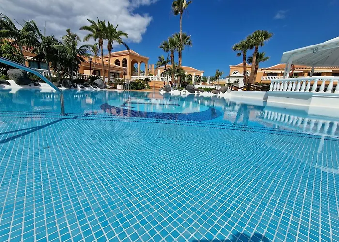 Exklusives Attic Mit Atemberaubendem Meerblick By Interhome Apartman *