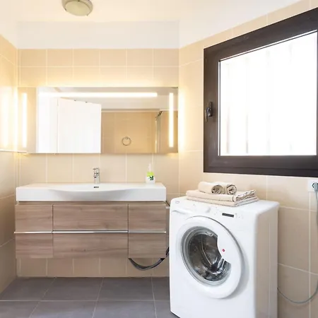 Apartamento Exklusives Attic Mit Atemberaubendem Meerblick By Interhome