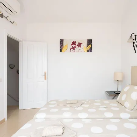 Exklusives Attic Mit Atemberaubendem Meerblick By Interhome